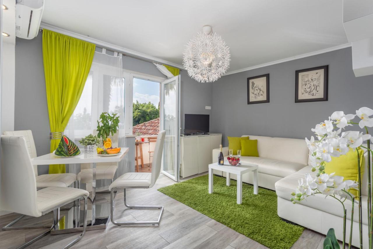 Apartmani Gabi Njivice Exterior foto
