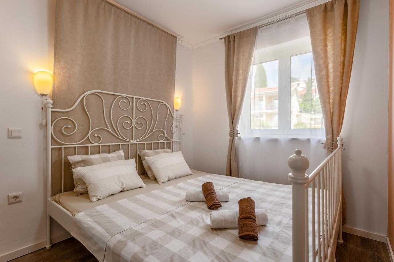 Apartmani Gabi Njivice Exterior foto